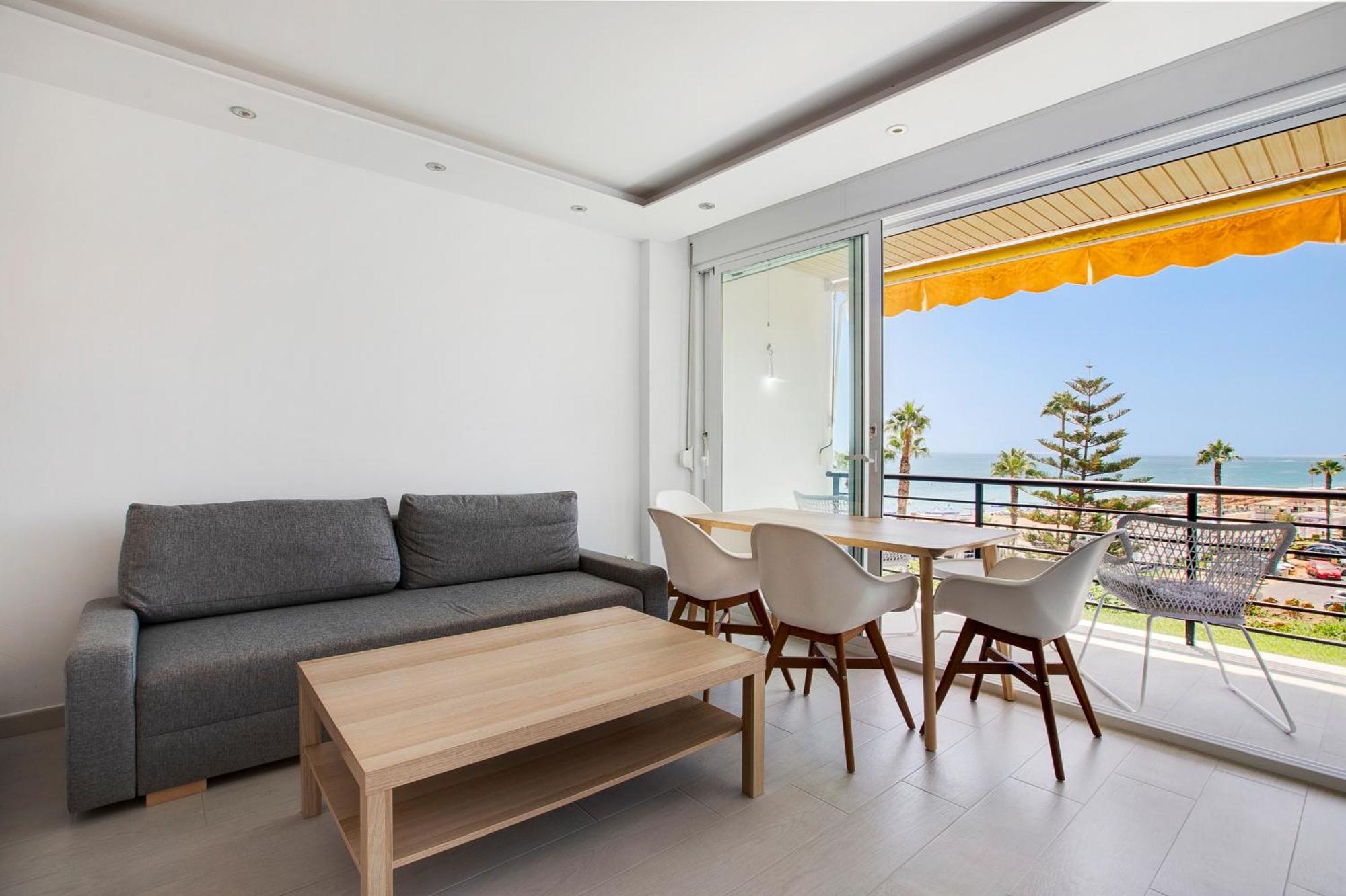 Santa Clara Apartment ตอร์เรโมลิโนส ภายนอก รูปภาพ